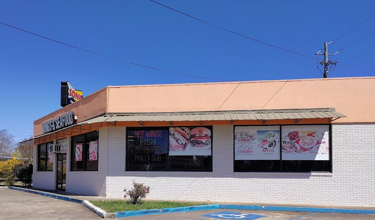Wings And Seafood